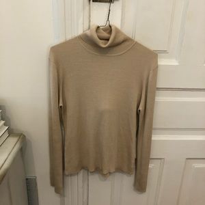 Vintage gold turtleneck